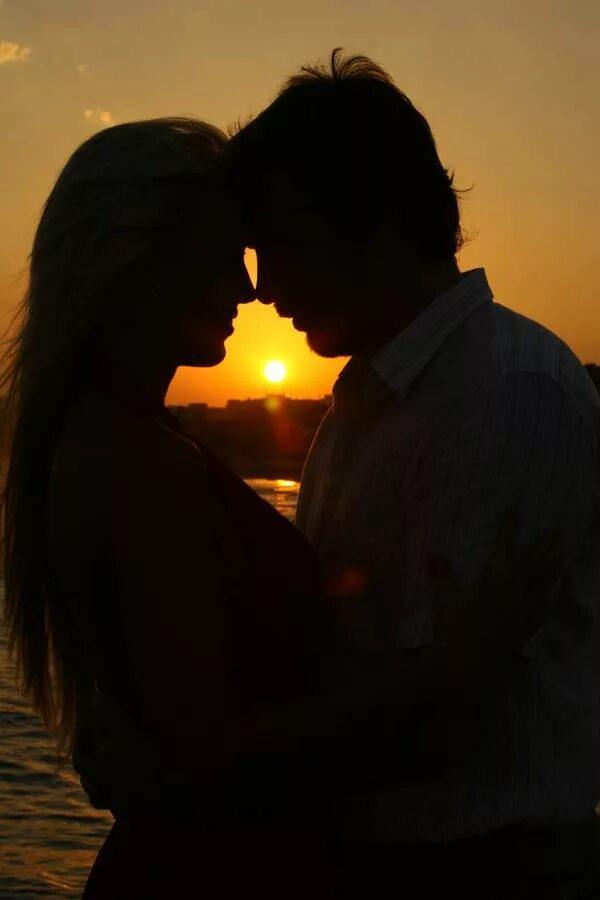 Отдыхать надо не друг от друга а от других друг. Счастье вместе. Романтическая фотосессия на природе. Мы вдвоем. Мы отдохнем с тобой вдвоем.