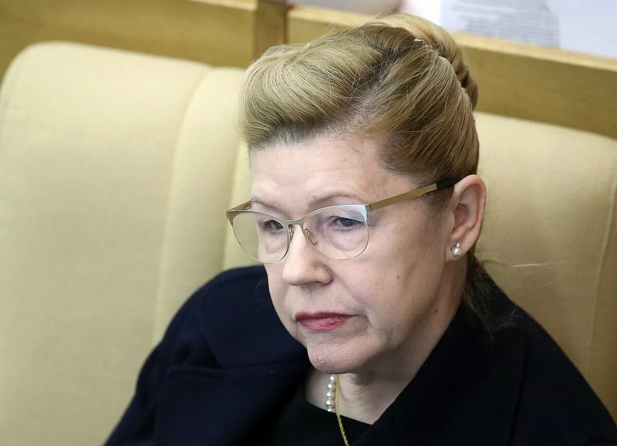 Мизулина отчество. Мизулина отчество. Мизулина депутат госдумы. Мизулина отчество. Мизулина 2003.