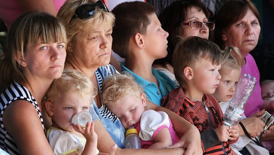 Проблема вынужденных переселенцев. Беженцы и вынужденные переселенцы. Дети переселенцев. Социальная защита беженцев и вынужденных переселенцев. Дети Украины.