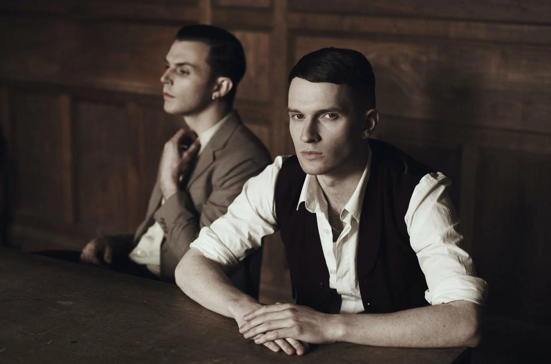 Hurts. Группа 30. Дуэт двух парней. Dvoe группа лазарева. Static певец израиль.