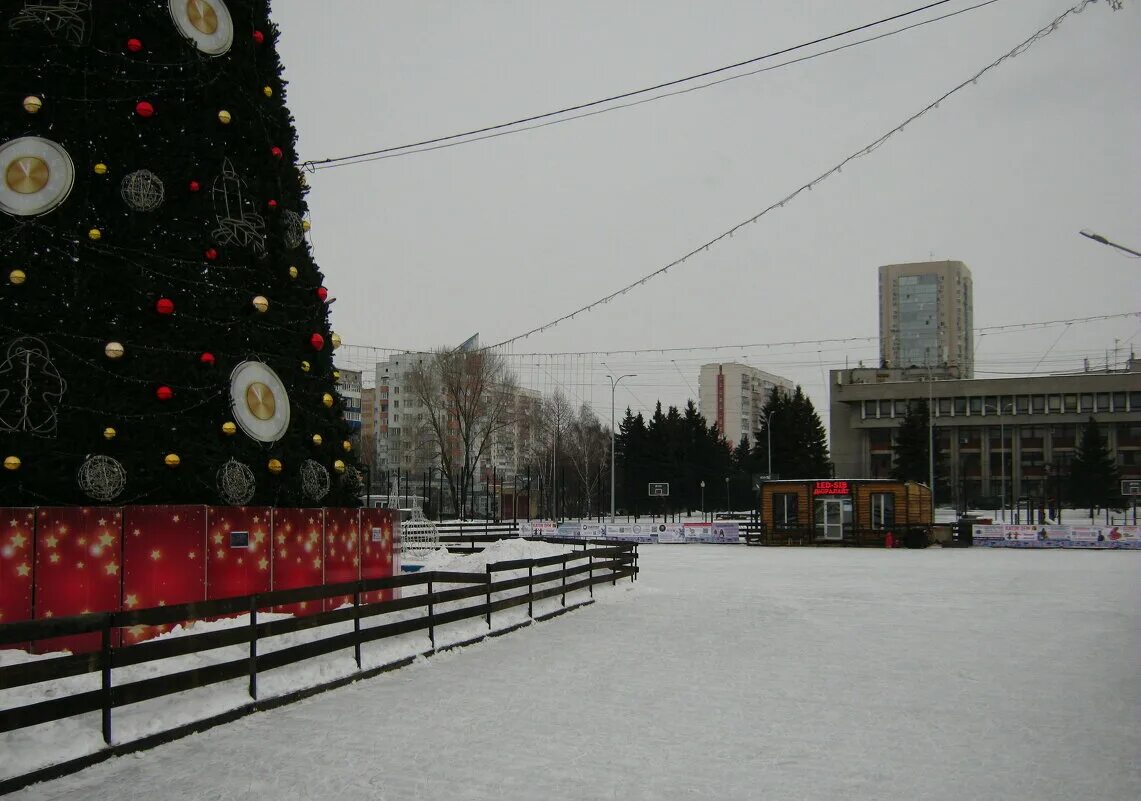 каток запсибовец новокузнецк. стадион запсибовец новокузнецк.