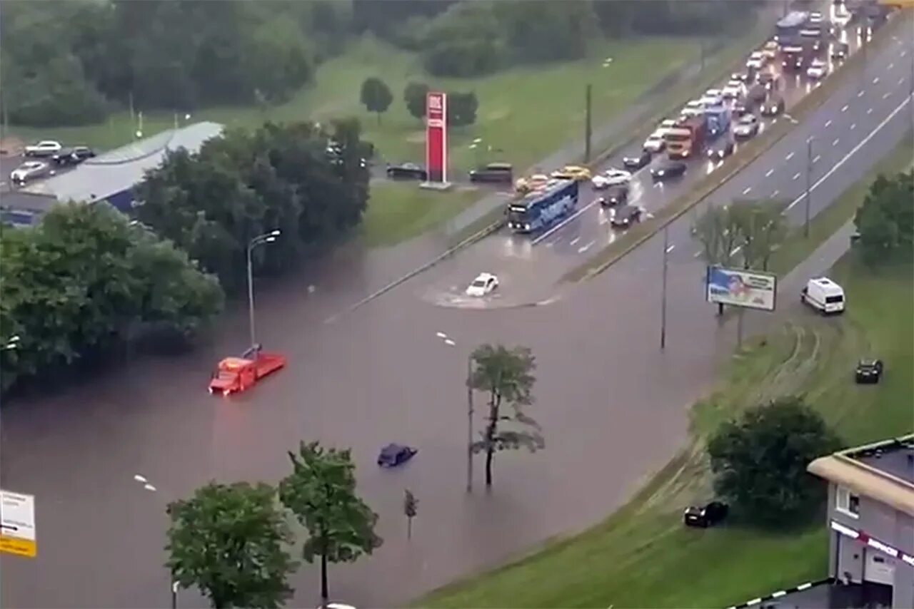 Ливень в Москве 28 06 2021. Ливень в Москве 28 июня. Потоп в Москве 2021. Москва ураган 28 июня. 28 июня 2019