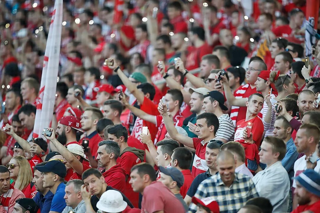 Сайт болельщиков великого. Болельщики ФК Москва.