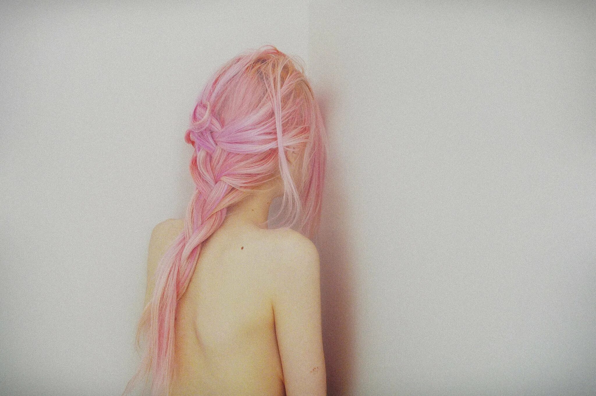 Розовые волосы 18