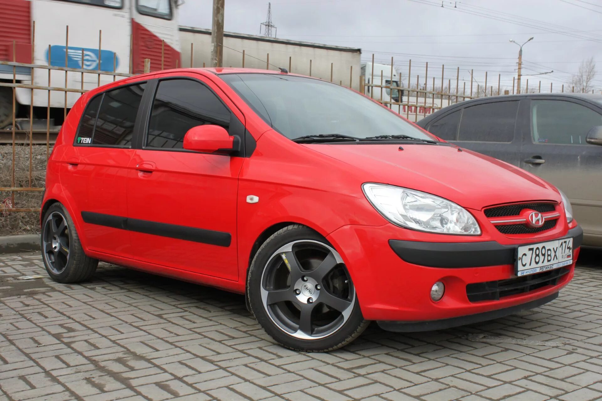 Хендай гетц под. Hyundai getz tuning. hyundai getz 1.6. hyundai getz 2005 tuning. тюнингованный хендай гетц.