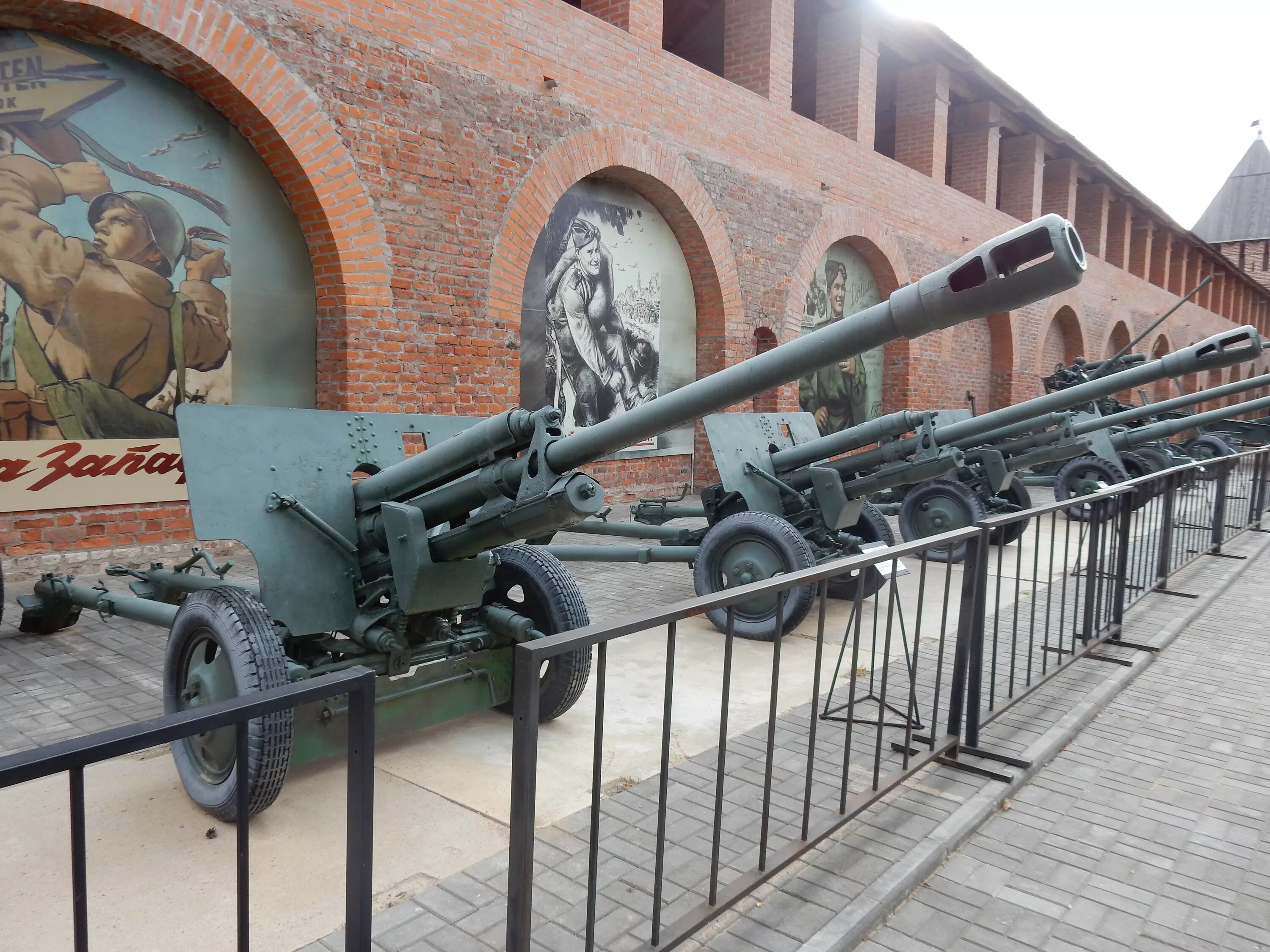музей вов смоленск. г. 85мм зенитная пушка 52-к вов. музей смоленщина в годы великой отечественной. музей смоленщина в годы великой отечественной войны в смоленске.