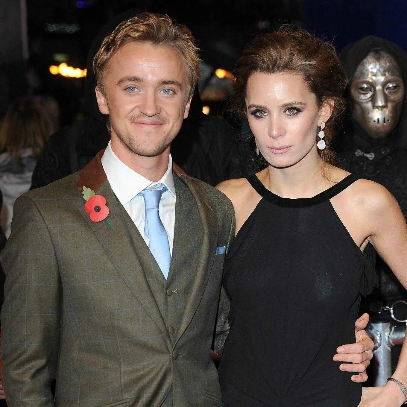 Томас фелтон джейд гордон. Том фелтон и его жена. Жена тома фелтона. Том фелтон жена. Том фелтон с женой 2020.