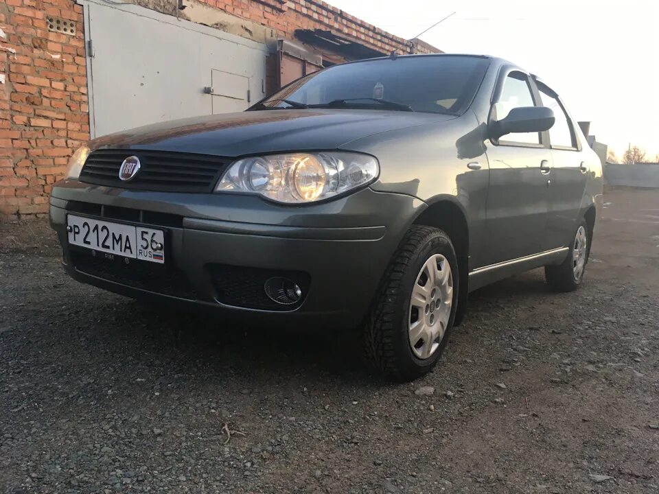 Фиат альбеа на газ. Fiat albea купе. Fiat albea цвета. Акбю на альбея. Фиат альбеа 1999.