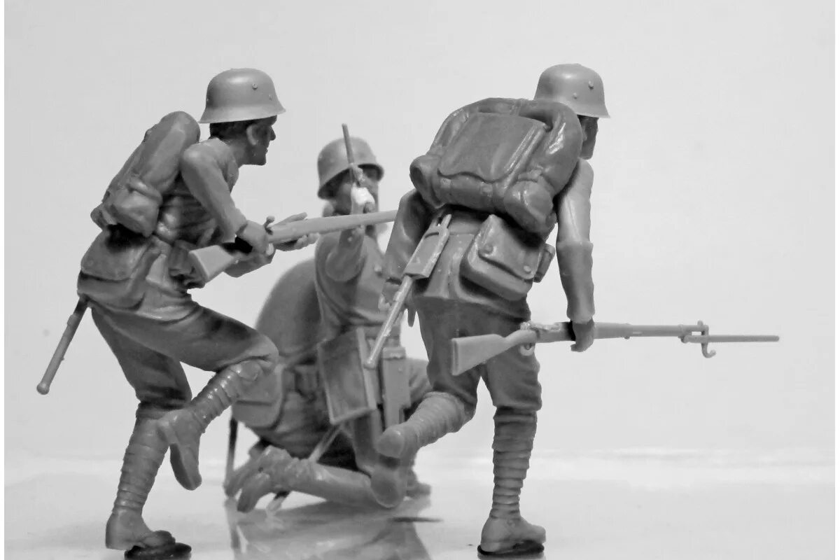 Фирма icm солдатики 1/35. Тамия 1 35 фигурки. Солдатики тамия 1/35. Масштаб солдатиков 1 35. Масштаб солдатиков 1 35.