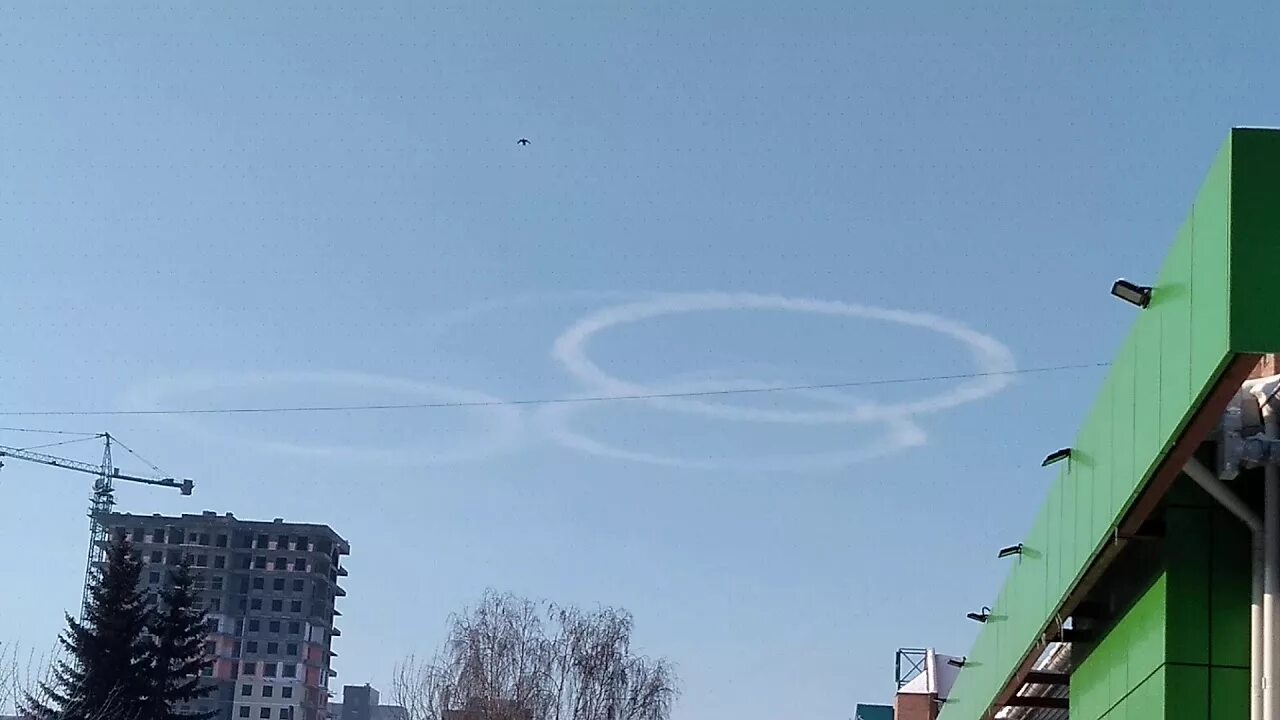 НЛО В небе. НЛО Иркутск. НЛО В Хакасии. НЛО В Иркутске вчера. В небе над хабаровском сегодня