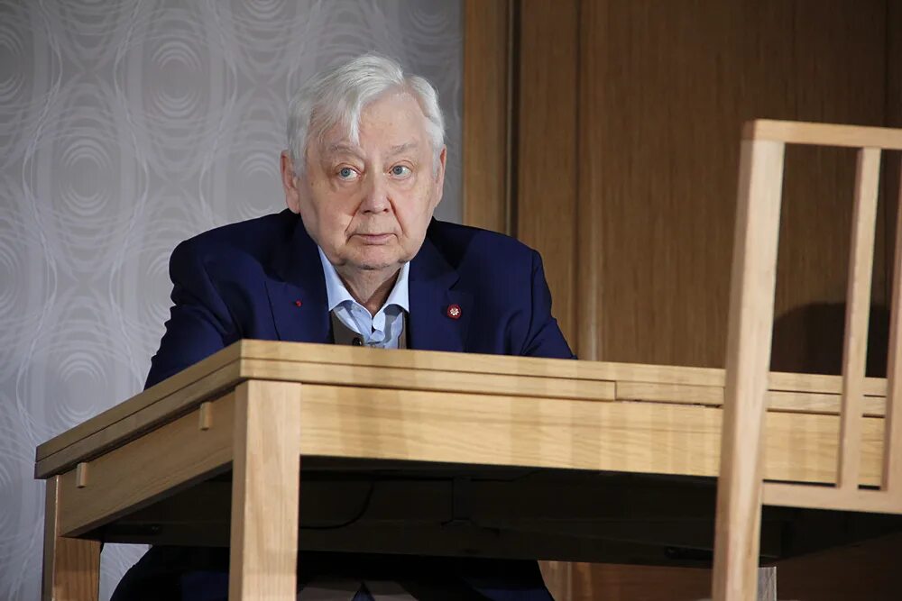 Цой дневной концерт в олимпийском. Юбилей ювелира спектакль режиссер. Табаков конкурс. Театральная школа олега табакова москва. Школа табакова.