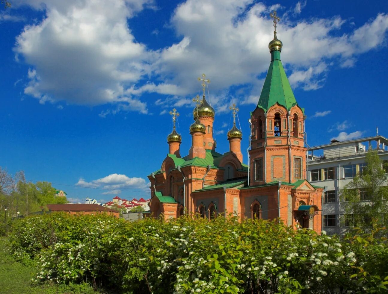 Храм святителя иннокентия иркутского. Часовня иннокентия иркутского. Храм иннокентия иркутского хабаровск. Храм иннокентия иркутского хабаровск. Храм святителя иннокентия иркутского.