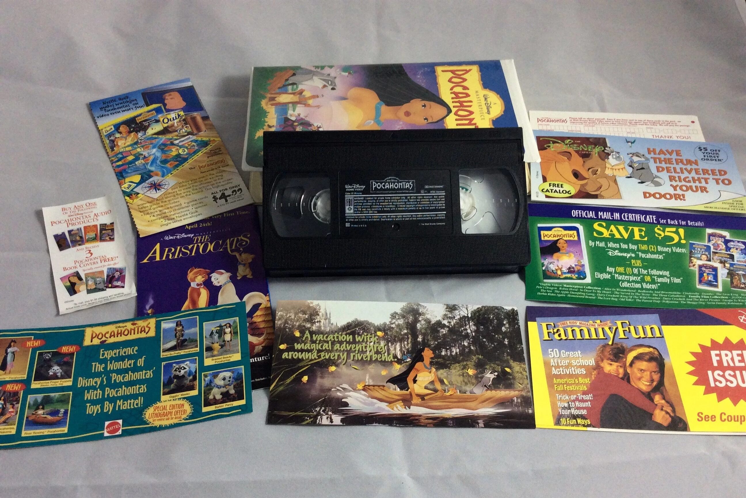 Uk vhs. Телевизор Disney VHS. Walt Disney Home Entertainment VHS. VHS 90s photo. Walt Disney Mini Classics {VHS} [Ошурков]ВКОНТАКТЕ.