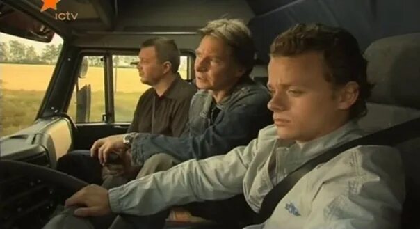 Дальнобойщики сериал 2 сезон 2. Владимир гостюхин дальнобойщики 2001. Владислав галкин и владимир гостюхин. Владимир гостюхин дальнобойщики 2001. Владислав галкин дальнобойщики 2001.