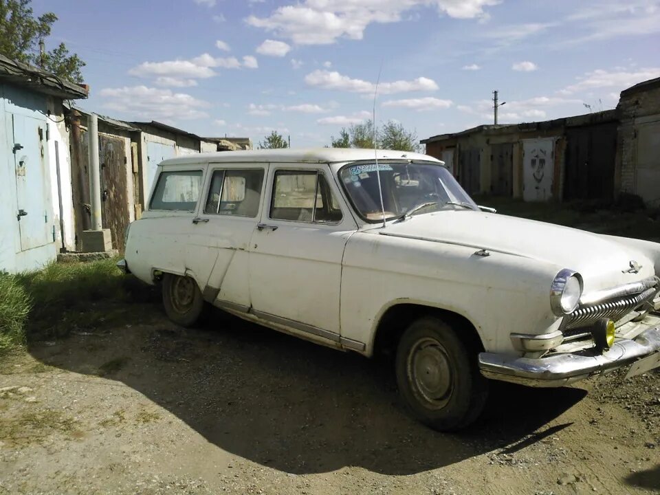 Волга 22 универсал. ГАЗ-22 Волга. ГАЗ м22 Волга 1960. ГАЗ 22 салон.