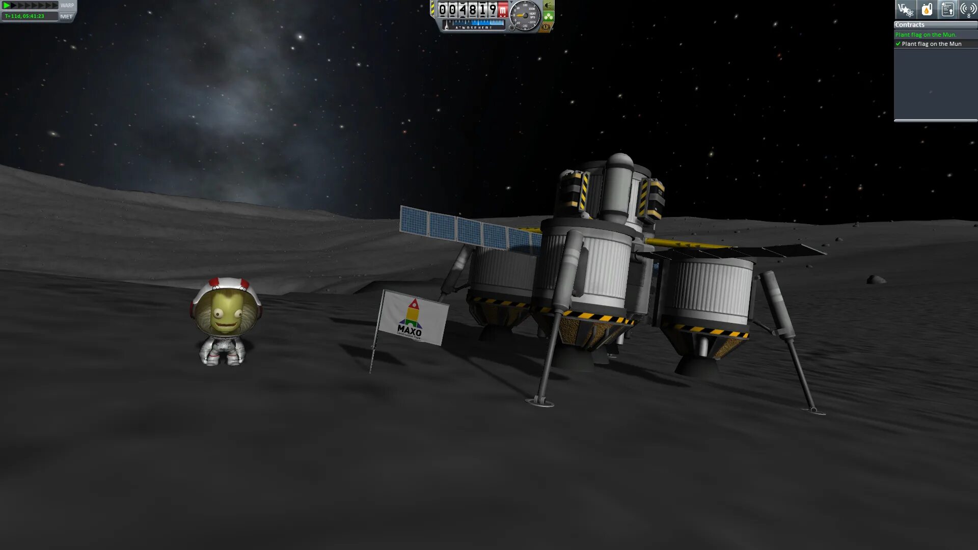 Кербал спейс программ моды. Игра кербал спейс. ksp с модами для кербалов. kerbal space program mun. ksp стартовое окно ева.