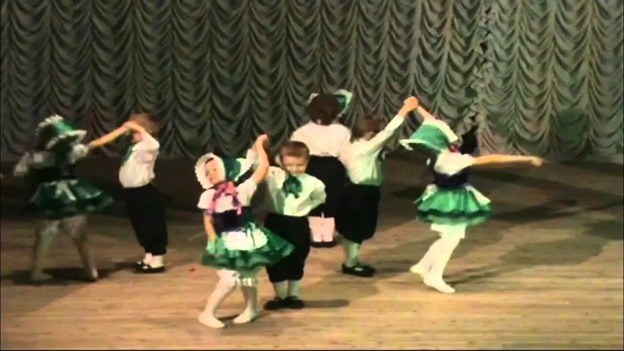 Польки дети видео. Хорошки коллектив. Иллюзия хореографическая студия танец полька. Детская финская полька. Детская полька.