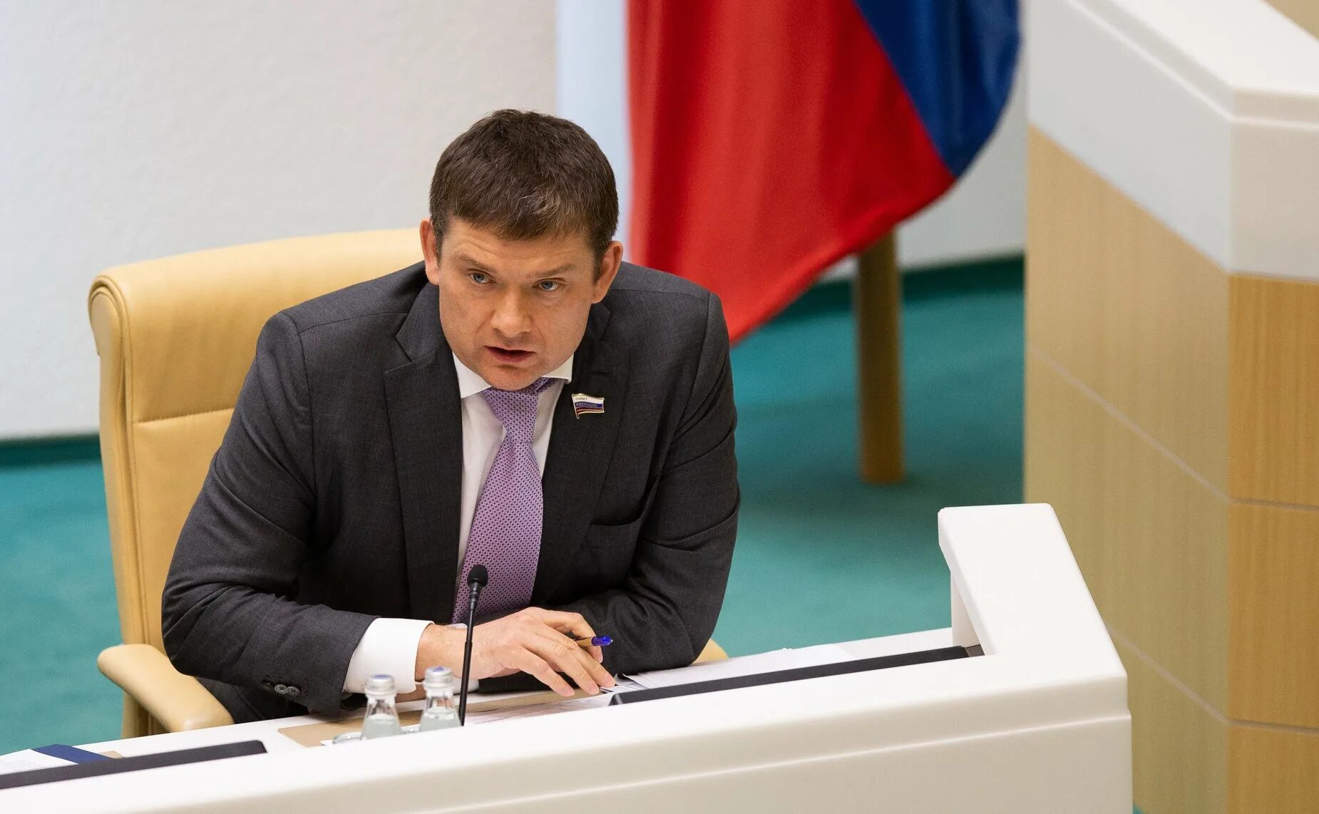 сенатор вносит законопроект