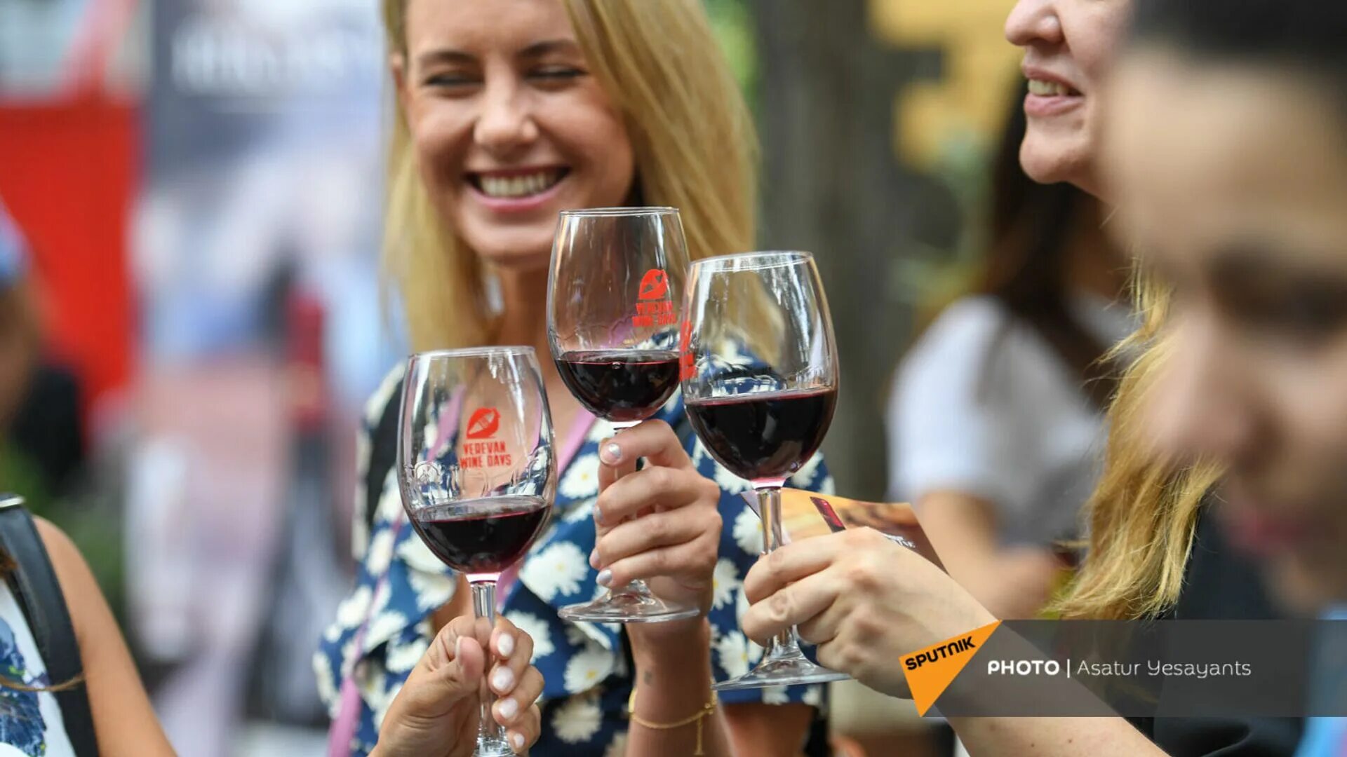 Фестиваль вина в Ереване. Праздник вина. Винный фестиваль в Ереване 2023. Винные дни в Ереване. Ереван фестиваль