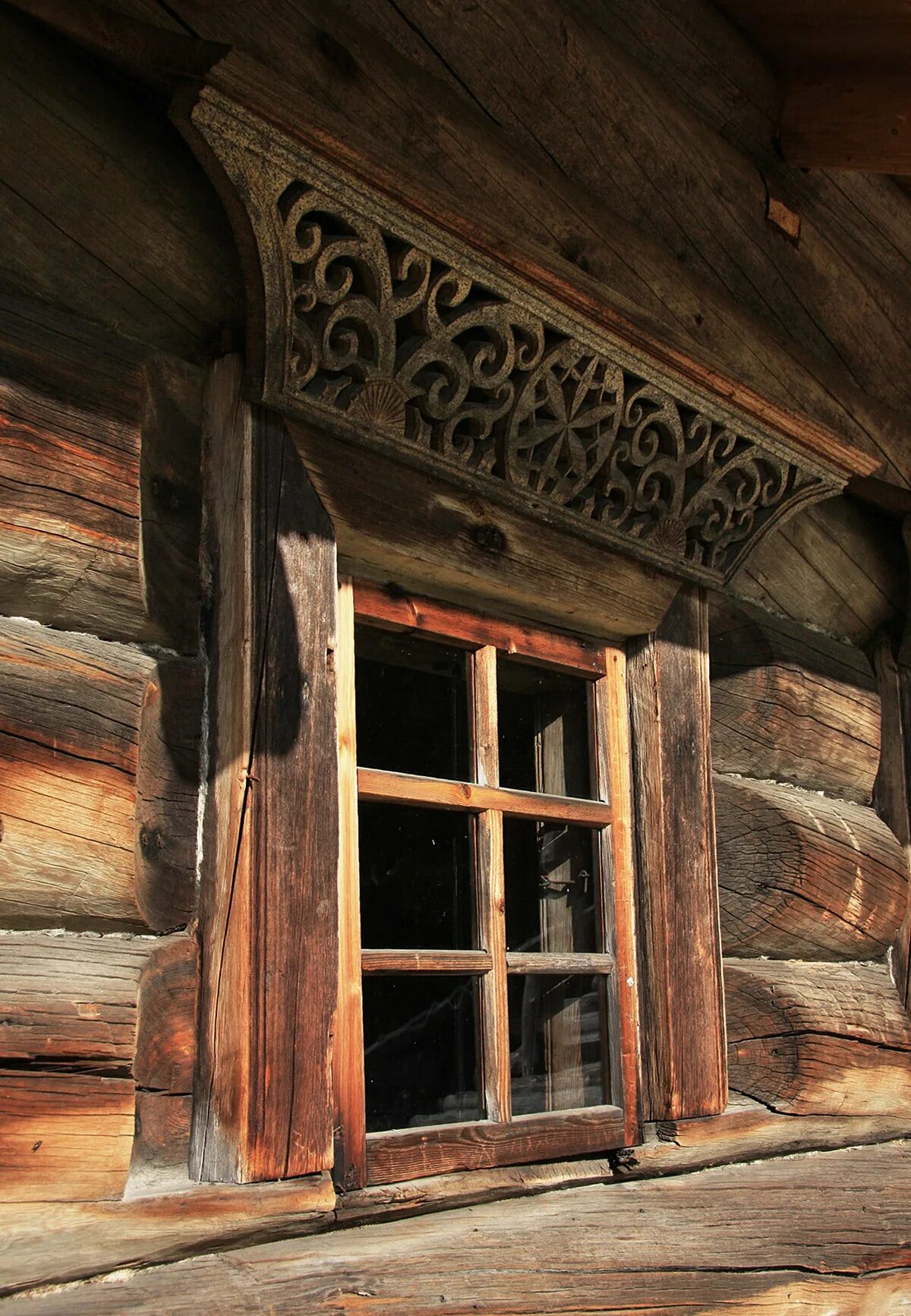Герани на окне Домики, Герани, Окно