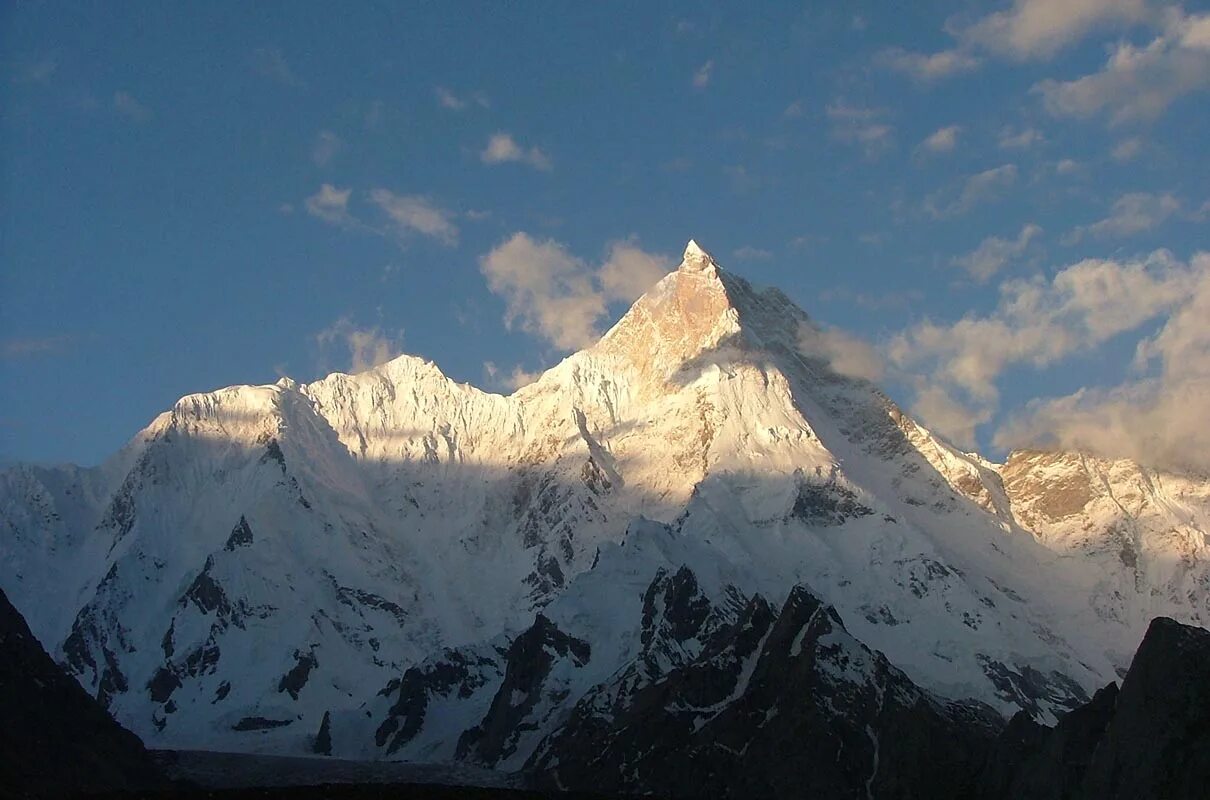 Земля вершин. Эверест, непал/тибет. Большая гора. Аннапурна i. Гималаи эверест джомолунгма.