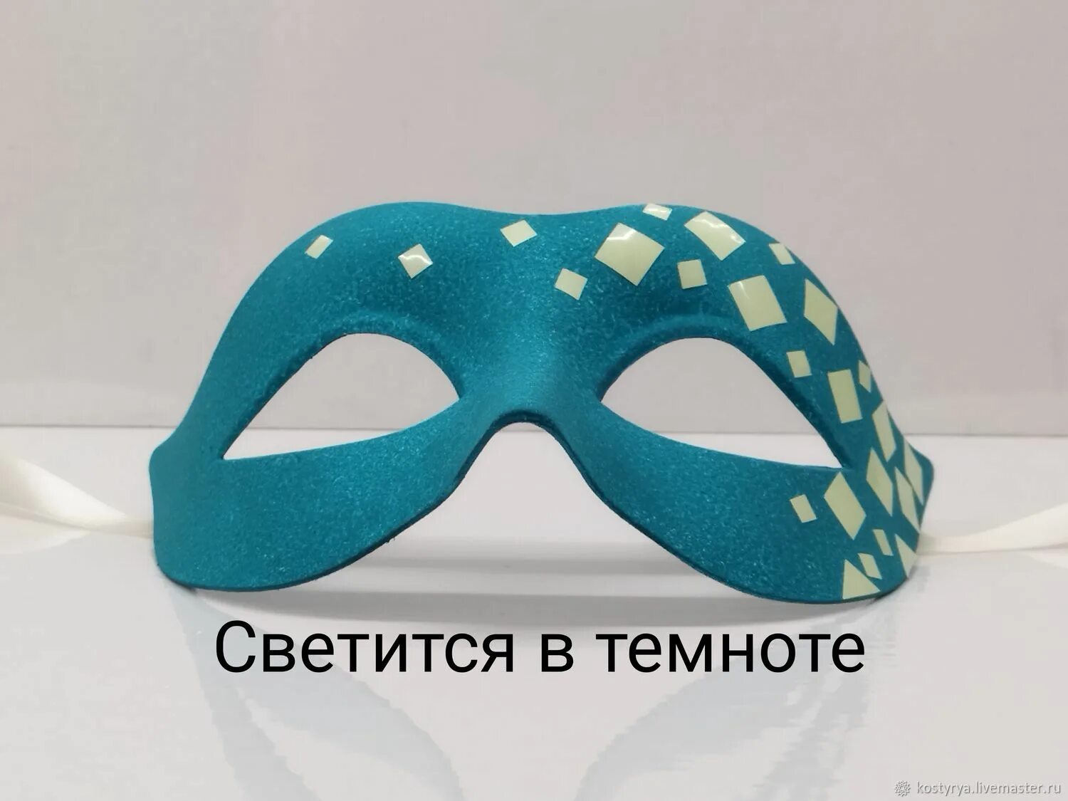 Маска защитная fsk lite. Весенняя маска для мальчиков. Бирюзовая маска квд. Kg макска. Угольная маска медицинская.