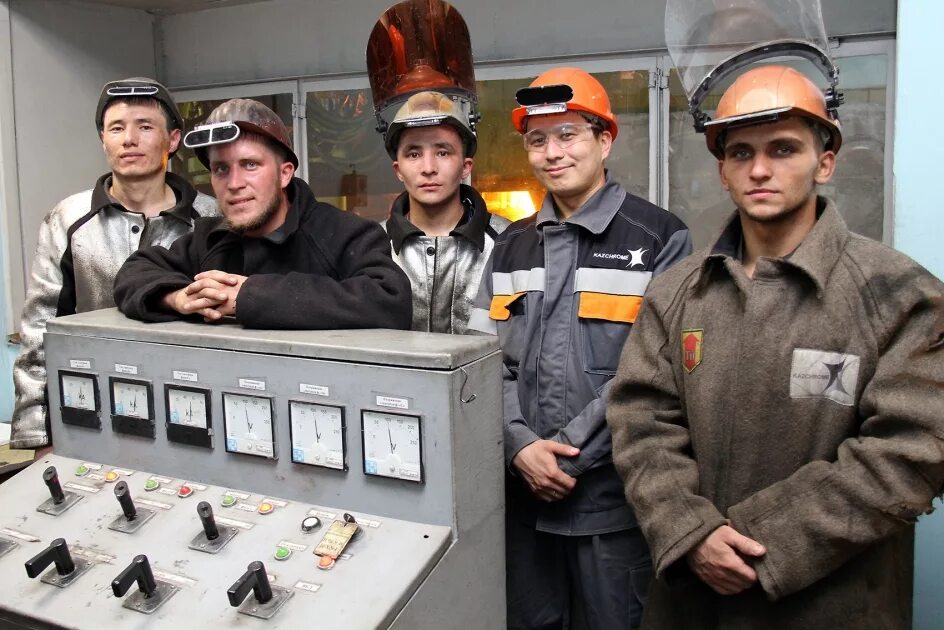 С какого числа работают заводы