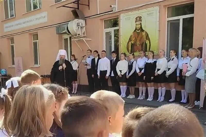 Православная гимназия пенза. Гимназия во имя святителя иннокентия пензенского пенза. Гимназия иннокентия пензенского. Школа 15 пенза. Гимназия святителя иннокентия пензенского.