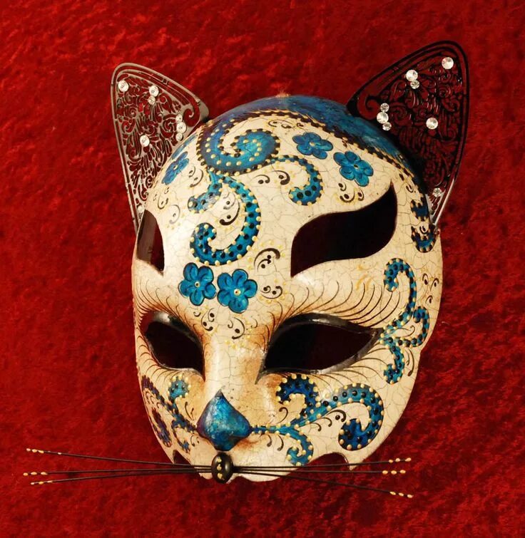 Красиво раскрасить маску. Маскарадная маска. Маска венецианская. Маски венецианские карнавальные. Карнавальные маски папье-маше.
