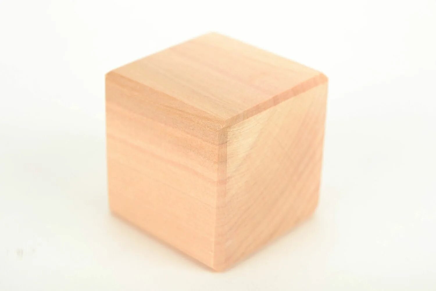 Деревянные кубики. Деревянный куб. Кубик из дерева. Деревянные кубики для детей.