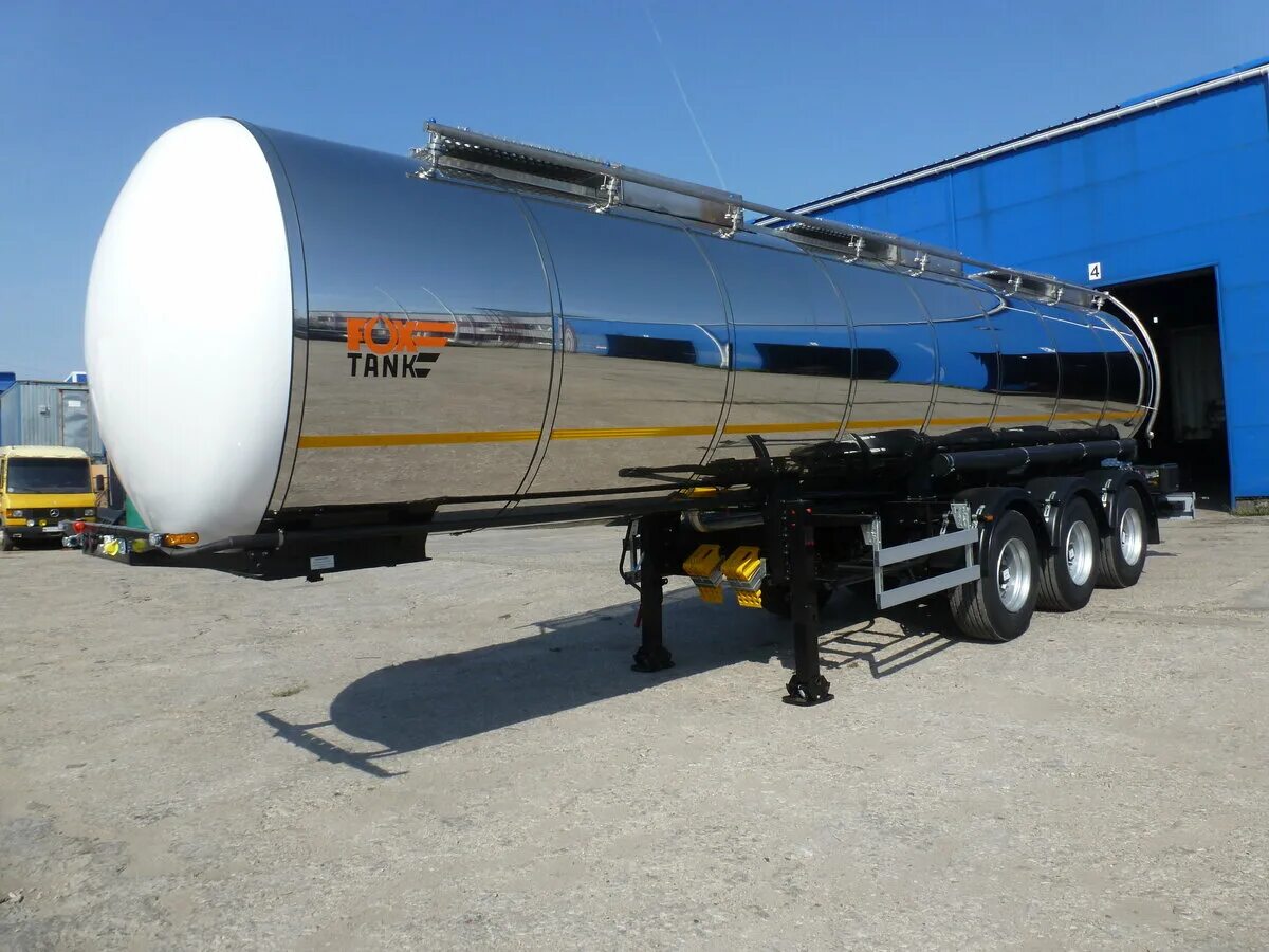полуприцеп полимеровоз. пищевая цистерна. скания с полуприцепом пищевая цистерна. касбохер цистерна бензин. пищевая цистерна.