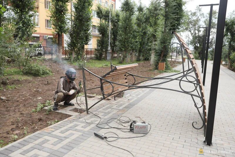 Благоустроенные в улан удэ. Сиреневый бульвар улан-удэ. благоустройство бульвара. сиреневый бульвар улан-удэ новый. пвз улан-удэ.