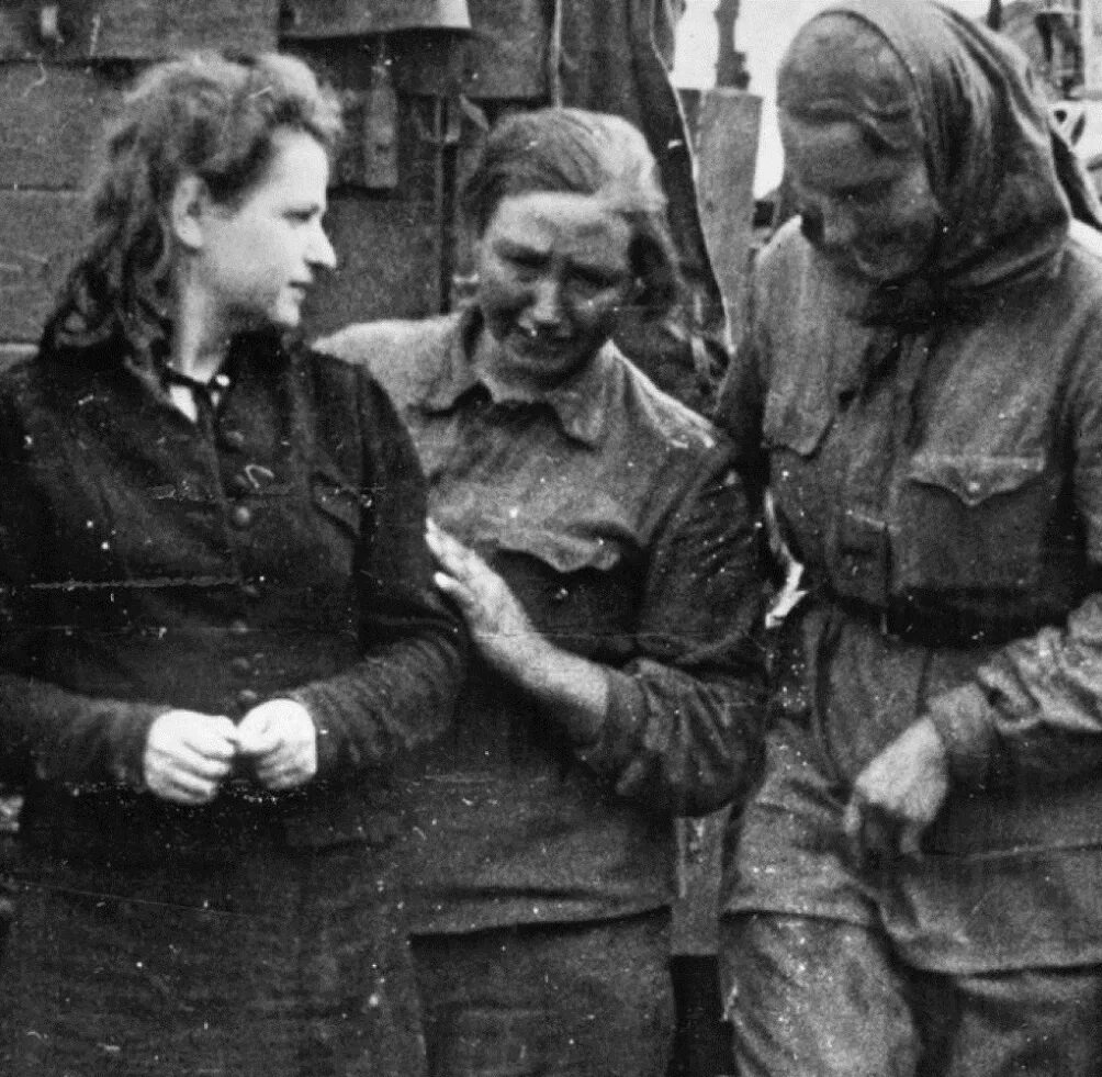 Женщины военнопленные 1941 год. Советские женщины в плену. Югославская партизанка радич. У нее все женщины в плену. Пленные советские женщины.