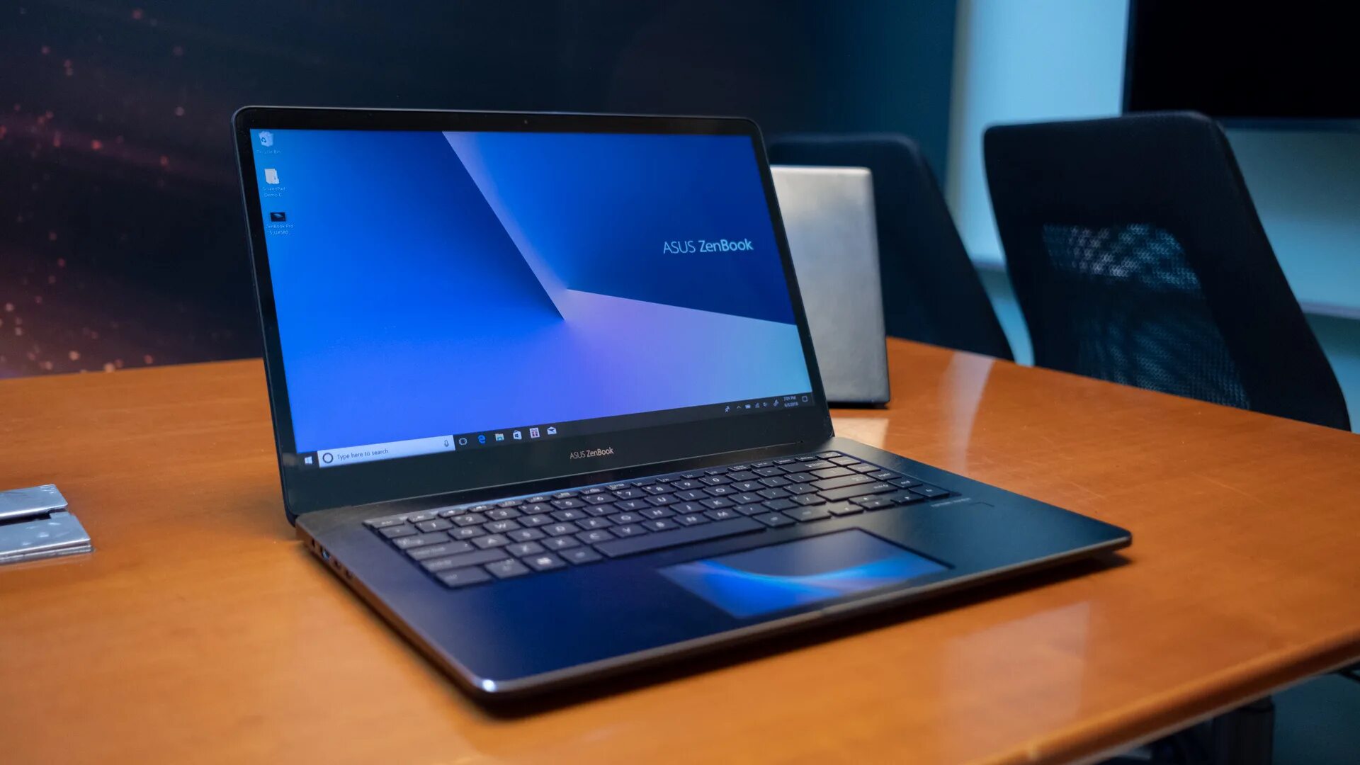 ASUS ZENBOOK Pro 15. ASUS ZENBOOK Pro 2018. Ноутбук ASUS ZENBOOK Pro ux550vd. ASUS ZENBOOK ux533fd.