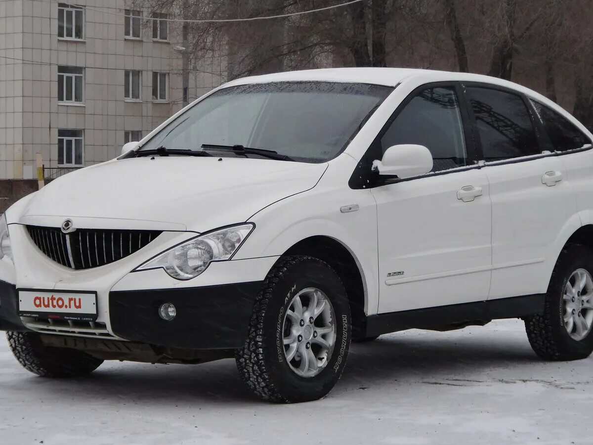 Ссангйонг актион отзывы. SSANGYONG Actyon 2008 белый. Саньенг Актион 2008. Санг енг Актион 2008. ССАНГЙОНГ Актион 1.