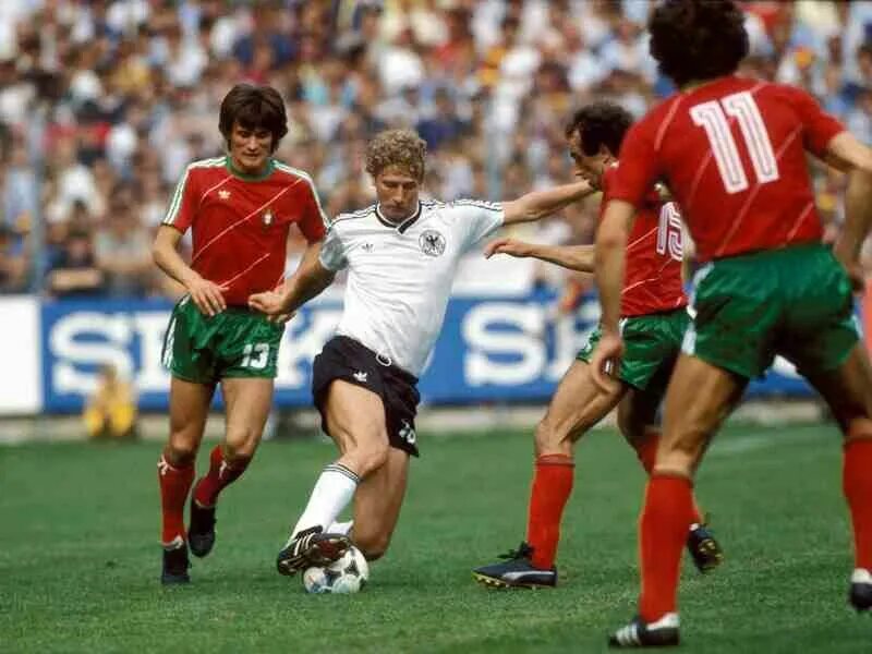 Футбол 2 группа 1 группа. Гвидо Бухвальд. Germany Portugal Euro 1984. West Germany Euro 1984. Франция 1984 Чемпионат Европы.