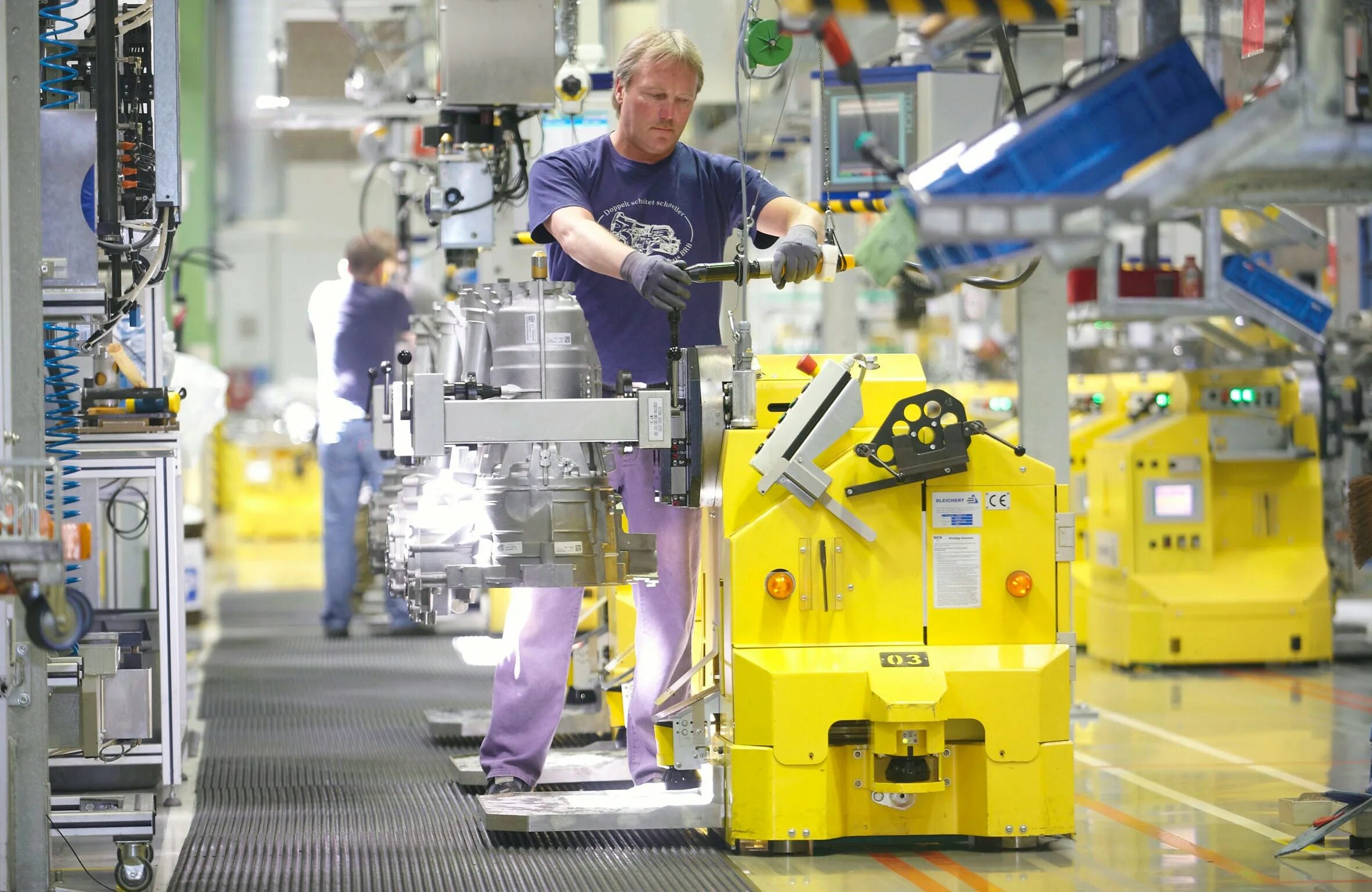 Производство трансмиссий. Производство коробок завод. Агросоюз маркет пугачев. Zf завод. Производство трансмиссий.