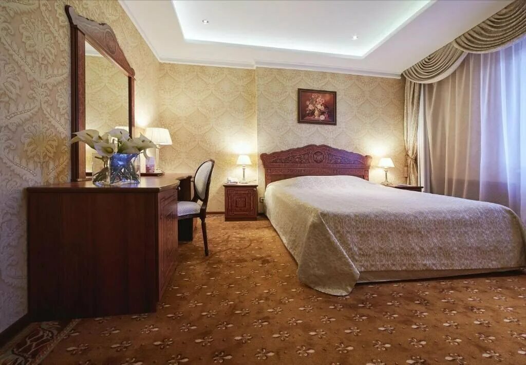 Royal Hotel Spa Wellness Ярославль. Отель Royal Hotel Ярославль. Гостиница в Ярославле Royal Hotel. Инди ярославль