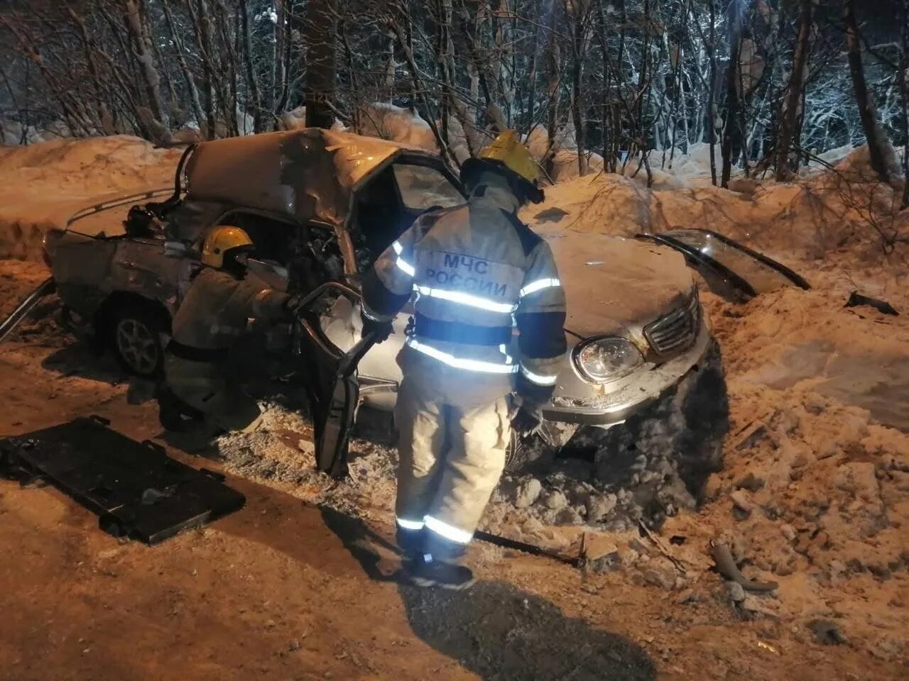 В мурманске. Дтп мурманск сегодня на ленинградке. Дтп мурманская область. Дтп мурманская. Дтп мурманская область.