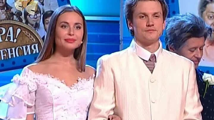 Уральские пельмени в семейной жизни главное любовь. Уральские пельмени сборник. Уральские пельмени в семейной жизни главное любовь. С женой, ссора, типичная, уральские пельмени. Семейные пары в уральских пельменях в жизни фото.