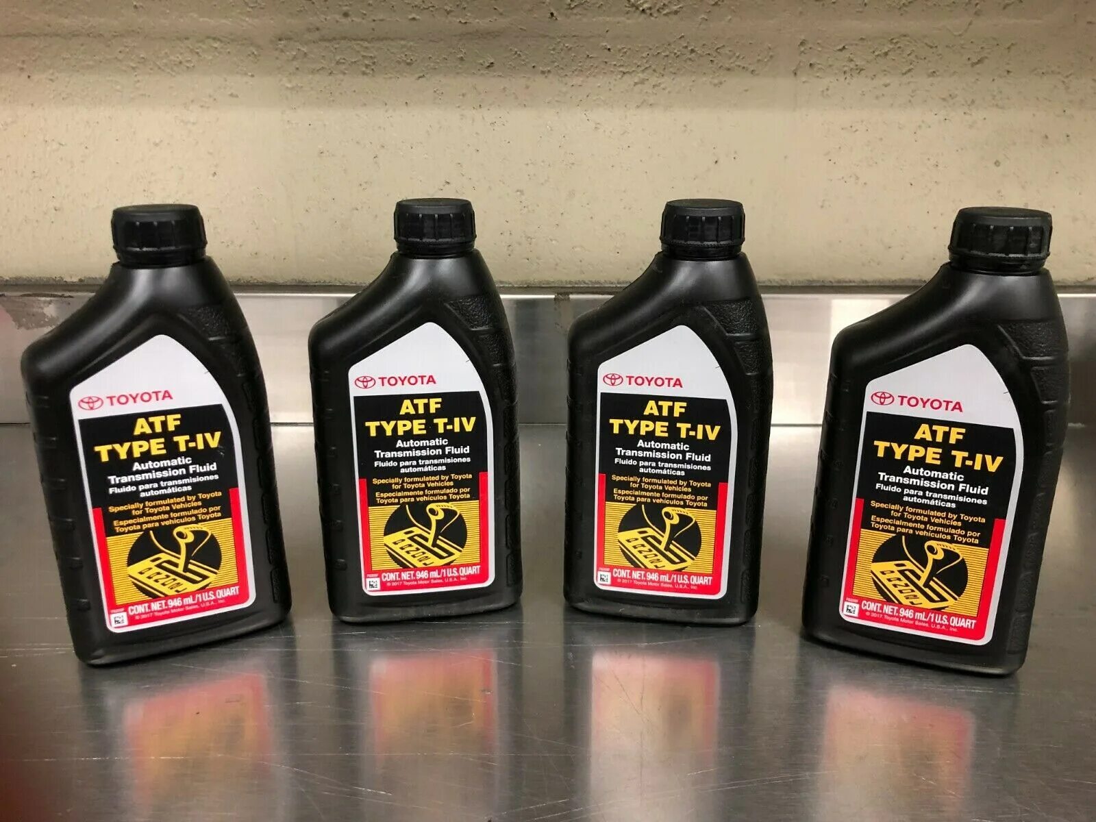 Toyota genuine atf ws. Toyota genuine atf. Масло трансмиссионное toyota atf ws 0,946 л 00289-atfws. At fluid ws toyota. Масло трансмиссионное ws.