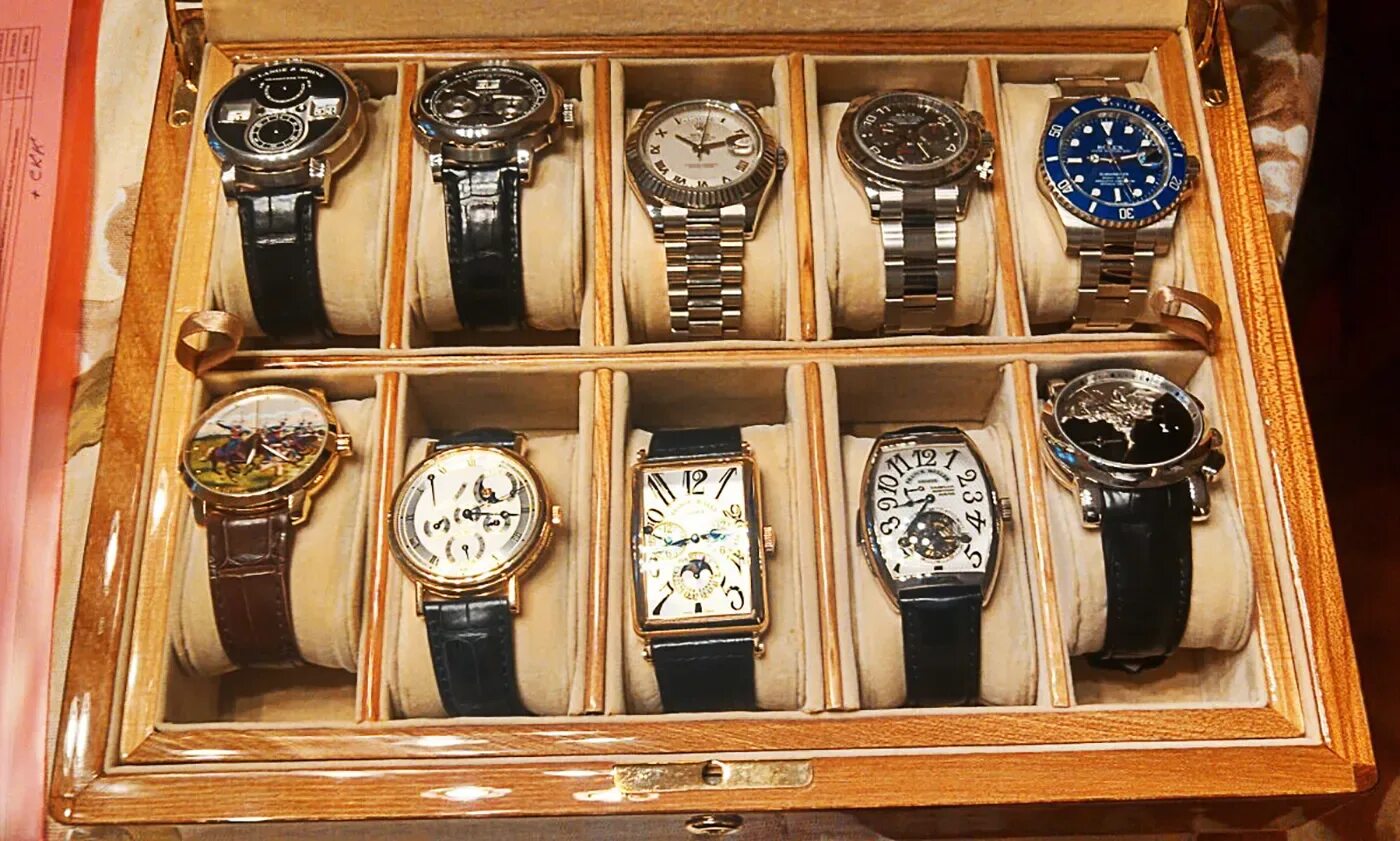 36 миллионов рублей. Хорошавин губернатор Сахалинской области коллекция часы. Коллекция часов губернатора Сахалина.