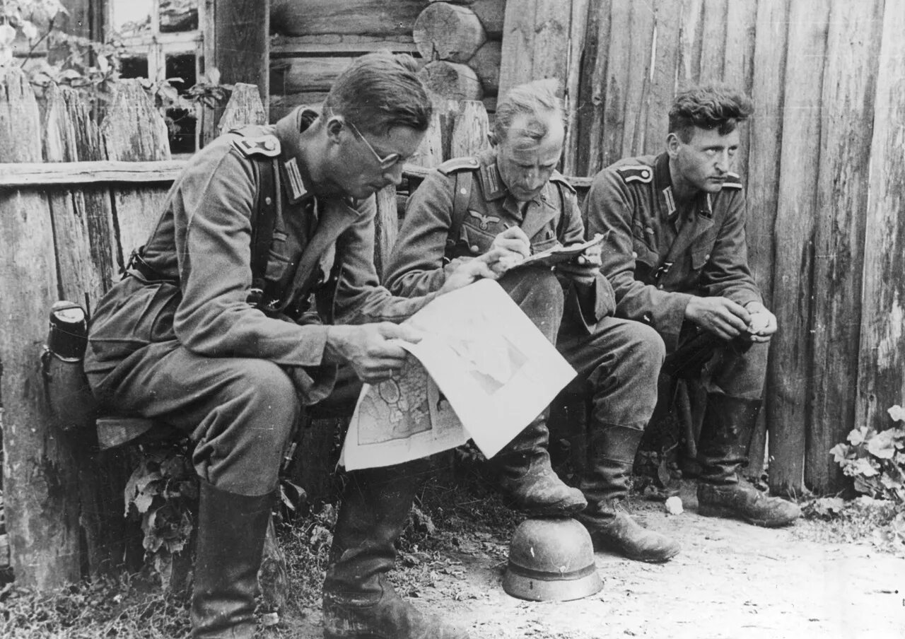 Вермахт 1941 г. Унтер-офицеры вермахта 1941-1945. германские солдаты 1941. вермахт на восточном фронте. унтер-офицер вермахта.