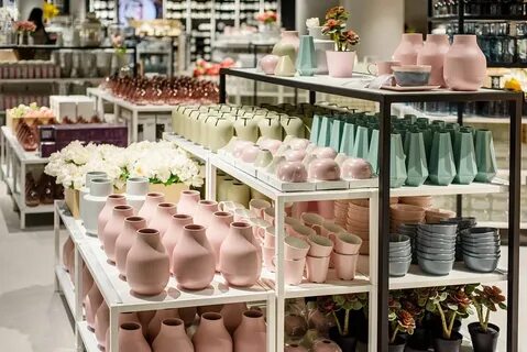 Сколько магазинов в круглом