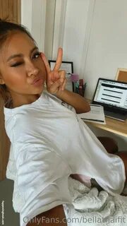 stepsisbellax Nude OnlyFans Leaks.