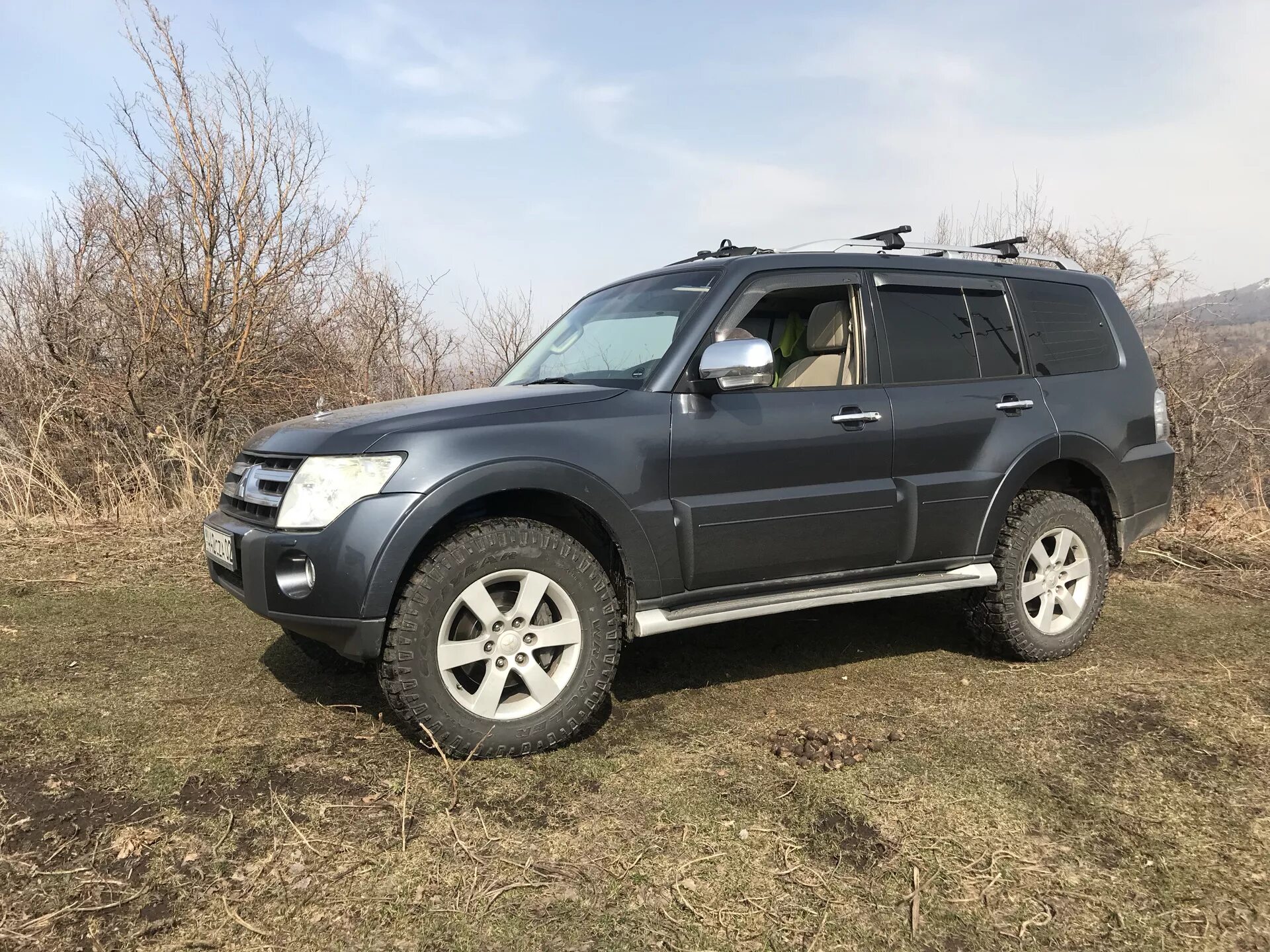 285/65 R18 Мицубиси Паджеро 4. 285/65 R17 на Паджеро 4. 275 60 17 Паджеро 4. Mitsubishi Pajero 4. Mitsubishi pajero шины