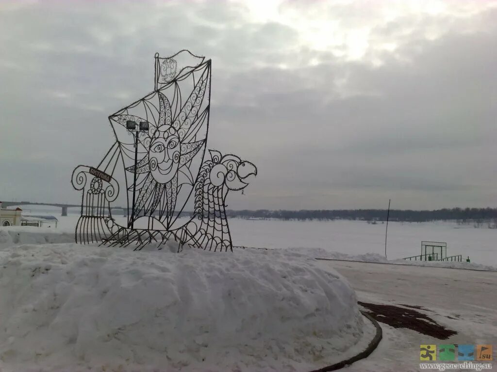 Кострома Ладья памятник. Костромская Ладья на набережной. Кострома Ладья Тверь. Ладья кострома