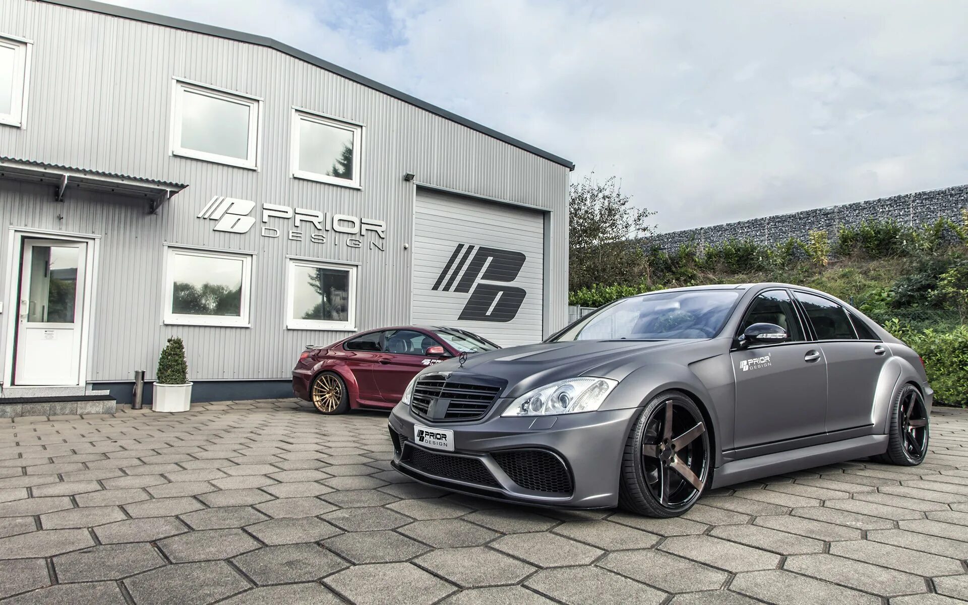 Тюнингованный мерседес. Mercedes w221 prior Design. S class w221 AMG. Мерседес 221 prior Design. Mercedes Benz 221.