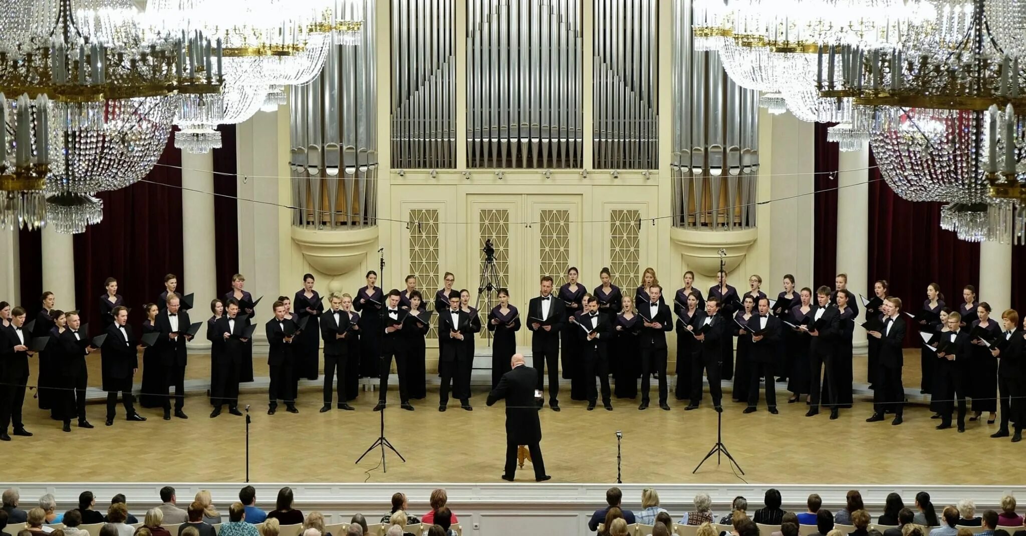 Оркестр санкт петербург концерт. Концертный хор СПБГИК. Оркестр Попова СПБ. Государственный русский концертный оркестр Санкт-Петербурга. Дирижер и оркестр.