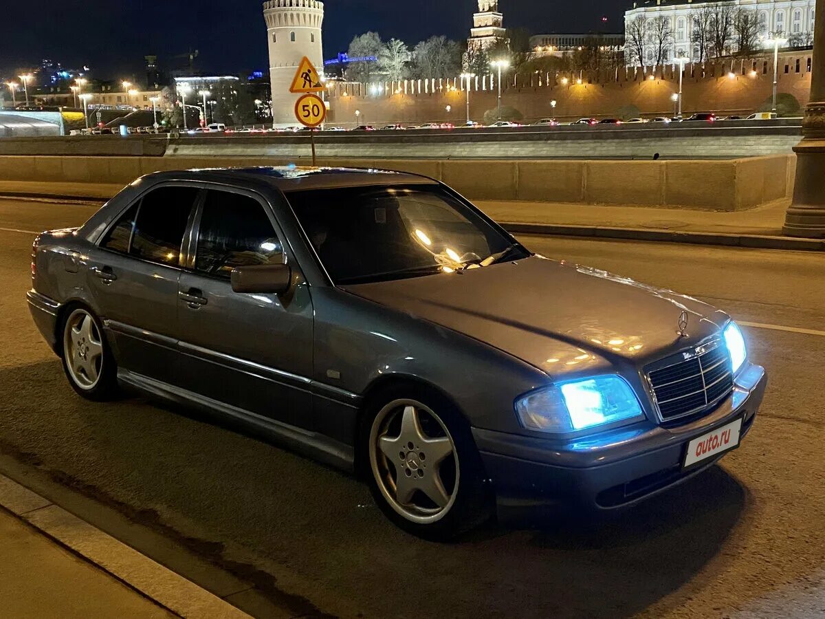 Купить мерседес 1997. Mercedes-Benz w202 серебристый. Mercedes Benz c class w202 серебристый. Mercedes-Benz c-class 1997. Mercedes c class 1997.